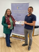 GANADORA COMERCIO SALE A LA CALLE