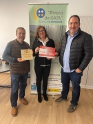 BALBI , GERENTE CAF? BAR EL PARADOR GANADORA DE II RUTA TAPA NAVIDE?A, RECIBE PLACA Y VALE